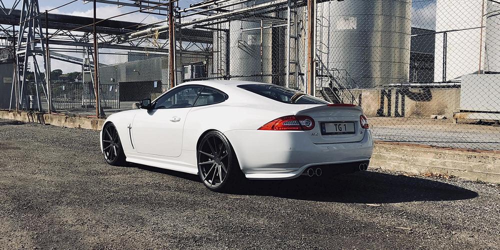 Jaguar XKR